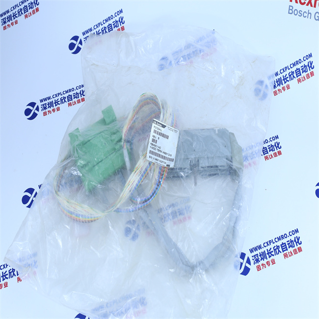 FOXBORO  P0700HU
