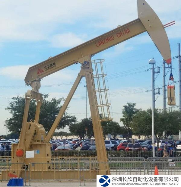 兰石装备公司首台直驱游梁式抽油机亮相美国休斯顿OTC展会