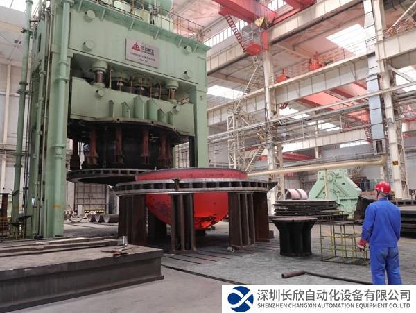 兰石重装炼化公司封头压制直径再创新记录