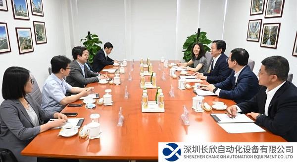 于勇会见西门子艾闻达CEO艾默里克·扎拉青