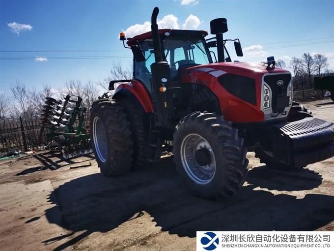 高端智能拖拉机多功能扶手实现国产化