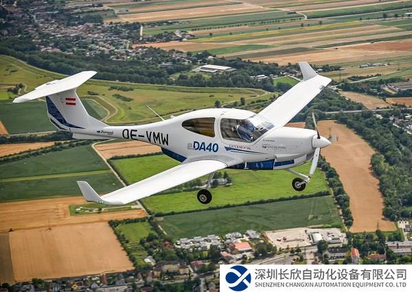 万丰钻石飞机公司eDA40电动飞机首飞
