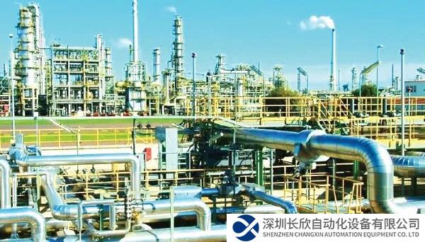 8年！2000台徐工设备“建”证世界最大单体炼油厂