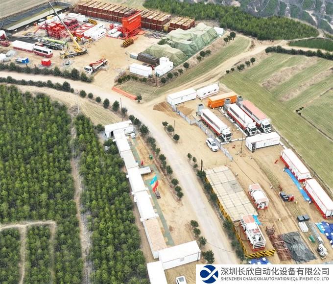 杰瑞在长庆油田陇东页岩油区域顺利完成101层“燃气发电+全电驱压裂”作业！