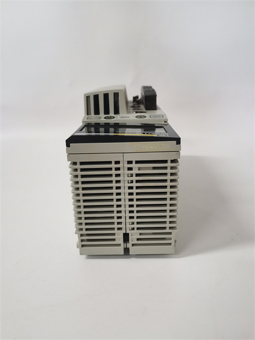 Schneider 140CPU67160(4).jpg