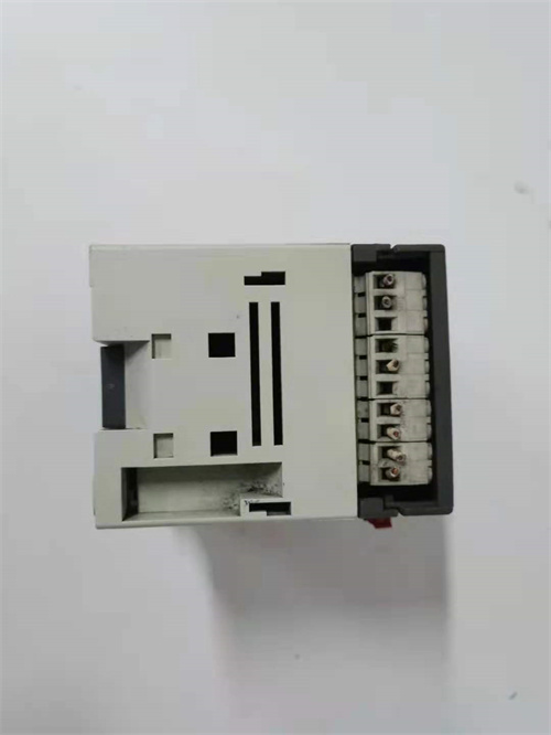 ABB	SNAT-7261-INT模块