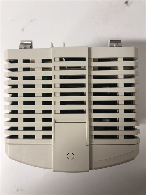 SCHNEIDER	UNC-520-2-N  输出数字输出模块