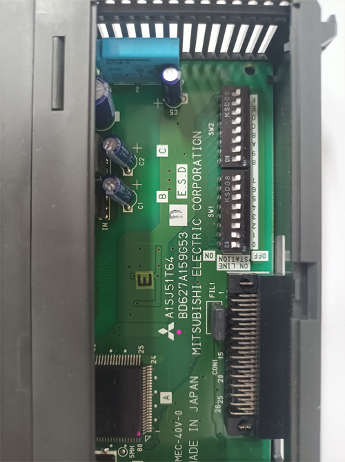 ABB	3HAC028357-001高性能的模块