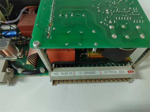 ABB	3HAC025338-006 高性能的模块