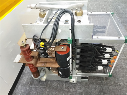 ABB	PFEA111-65 3BSE028140R0065电子模块