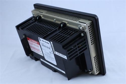 SCHNEIDER	140CPU67260模块