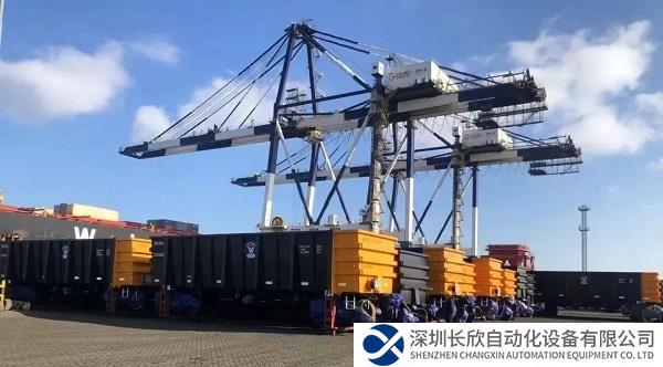 中国中车310辆铝土矿敞车发往几内亚