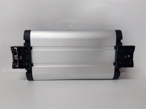 ABB	REF610C11LCLR保护继电器