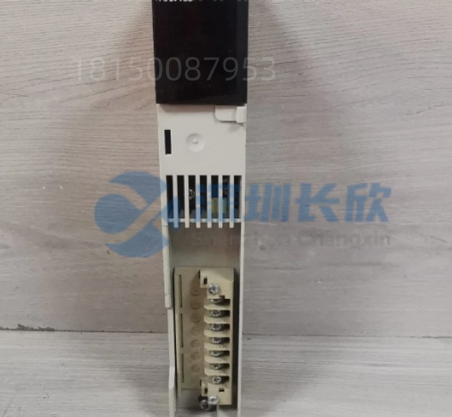 施耐德 140 CPS 224 00 24V DC电源模块——支持热插拔，专为关键控制回路设计